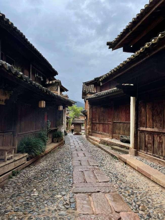 逃出白海豹洞